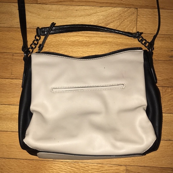 Simply Vera Vera Wang purse - Picture 3 of 4